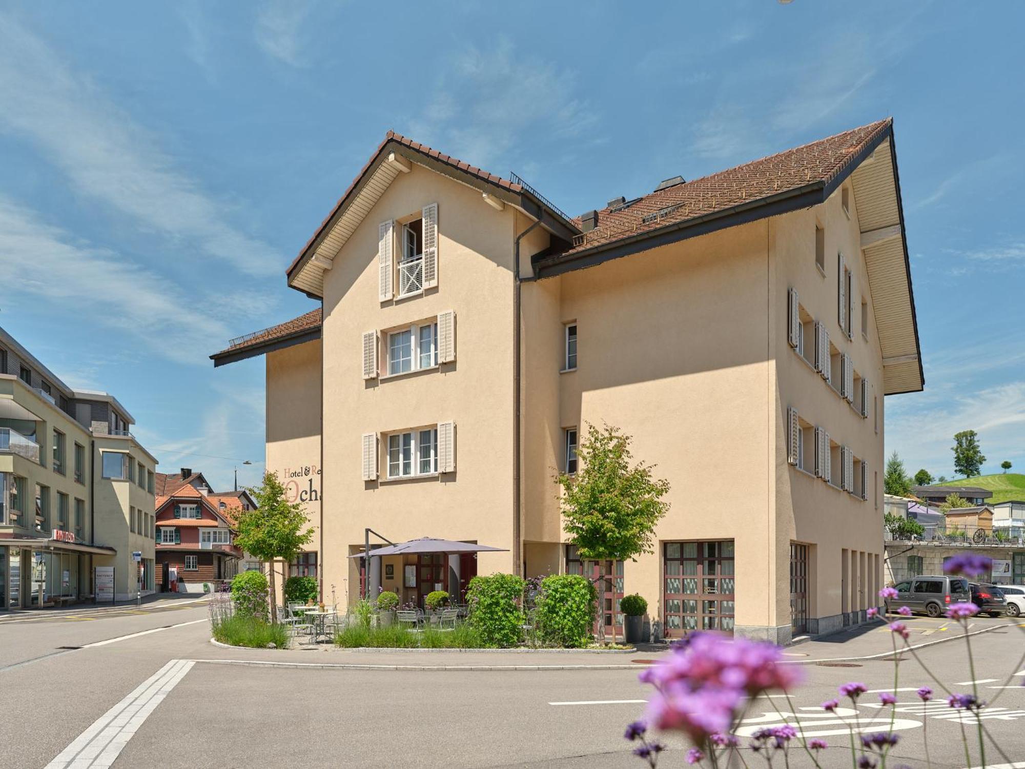 Hotel Ochsen Menzingen Exterior photo